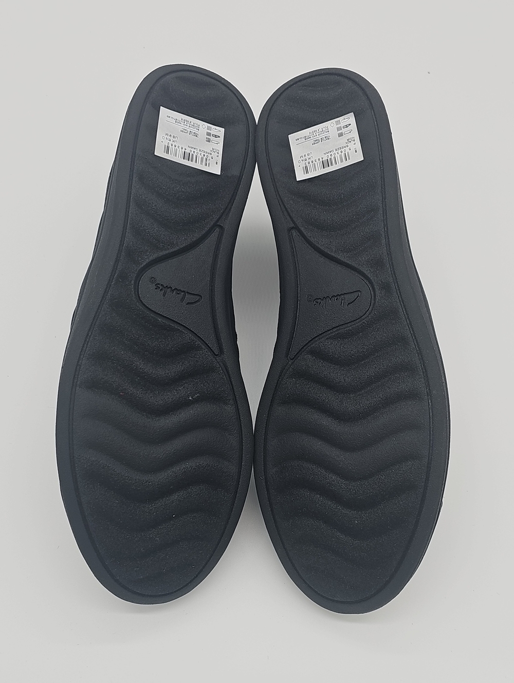 Clarks Women's Black Loafers - Picture 4 of 7